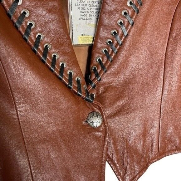 Vintage Pioneer Wear Women’s Western genuine leather jacket size Medium - Picture 4 of 12